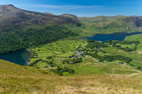 Buttermere and Crummock Water in the Lake District. Book your Lake District Cottage with Fells & Dales Cottages.