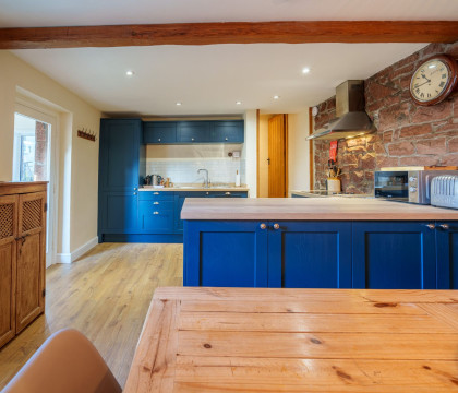 2 Eden Grove Cottages - Modern Kitchen & Dining Area